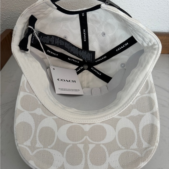 Coach Baseball Caps - Picture 5 of 12